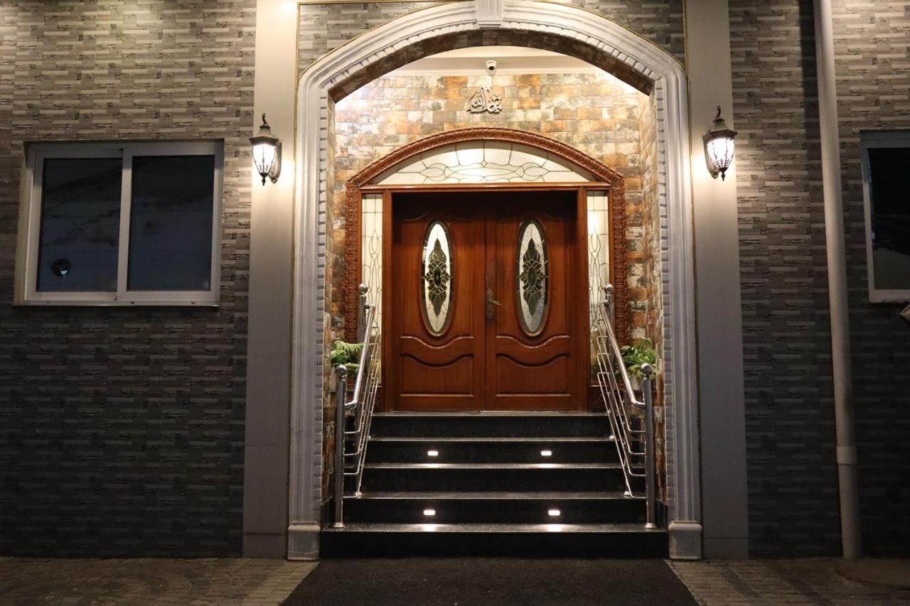 Hayyat Luxury Hotel Suites ลาฮอร์ ภายนอก รูปภาพ