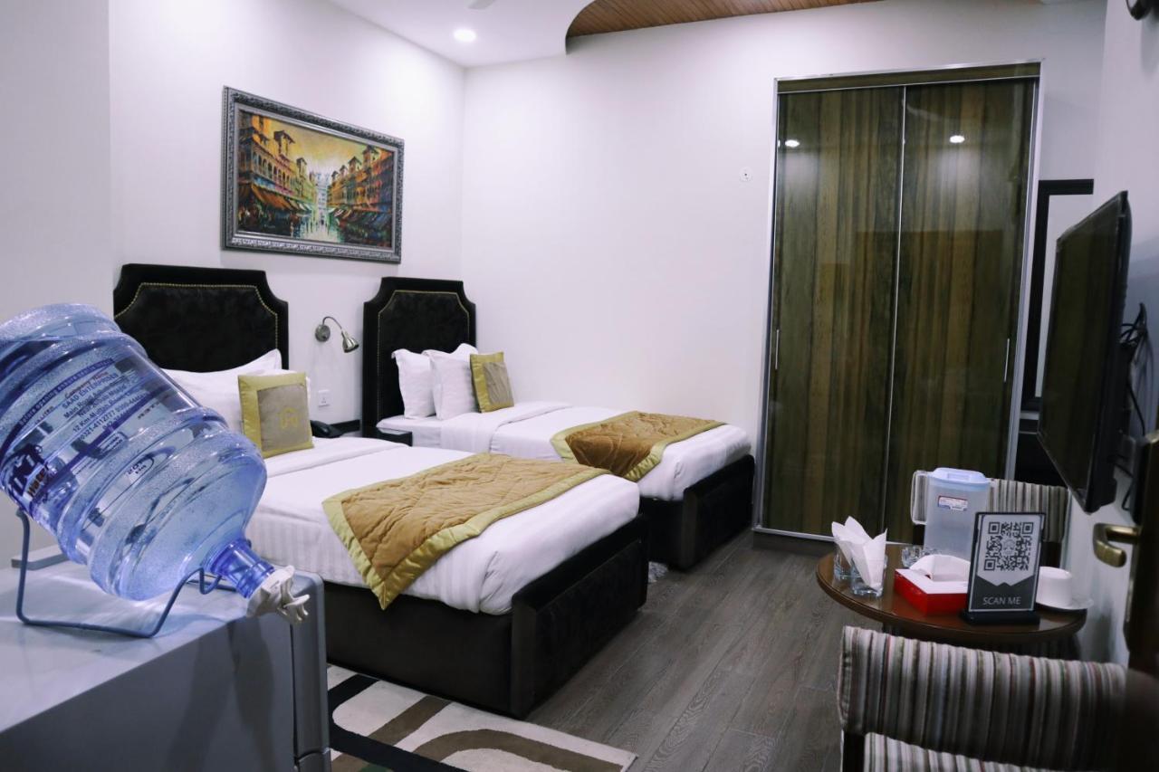 Hayyat Luxury Hotel Suites ลาฮอร์ ภายนอก รูปภาพ